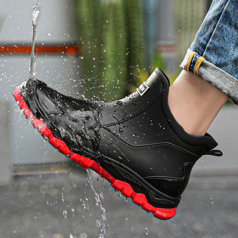 Unisex water-resistant slip-on shoes – Comfortable and slip-resistant