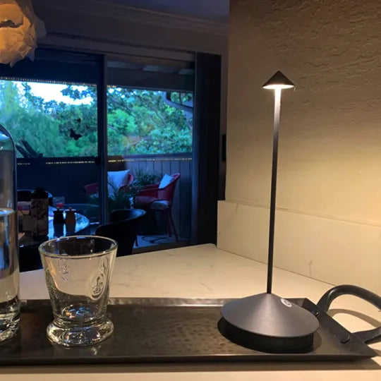 Smart Wireless LED Table Lamp – Flexible and Durable