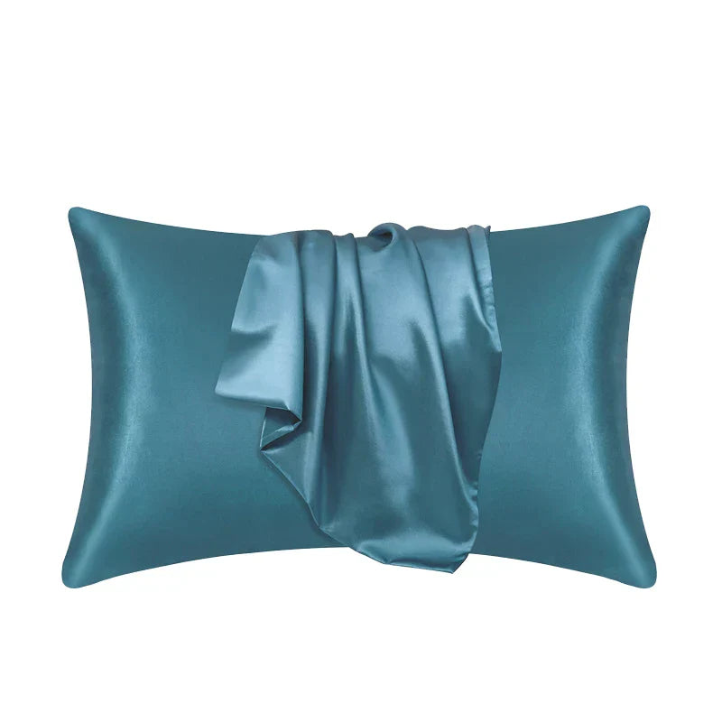 Mulberry Silk Pillowcase – Soft, Hypoallergenic and Caring for Skin and Hair