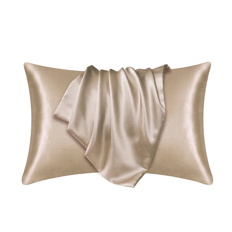 Mulberry Silk Pillowcase – Soft, Hypoallergenic and Caring for Skin and Hair