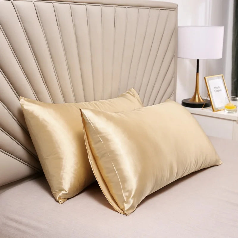 Mulberry Silk Pillowcase – Soft, Hypoallergenic and Caring for Skin and Hair