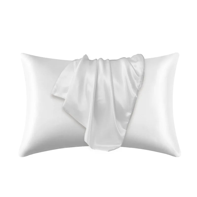 Mulberry Silk Pillowcase – Soft, Hypoallergenic and Caring for Skin and Hair
