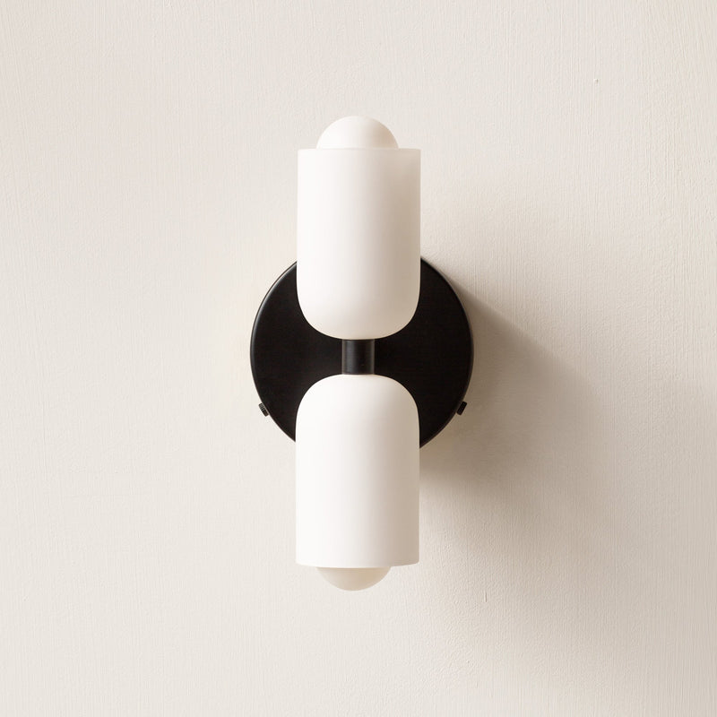 Modern Wall Lamp with Uplight and Downlight – Subtle Ambient Lighting for Interiors