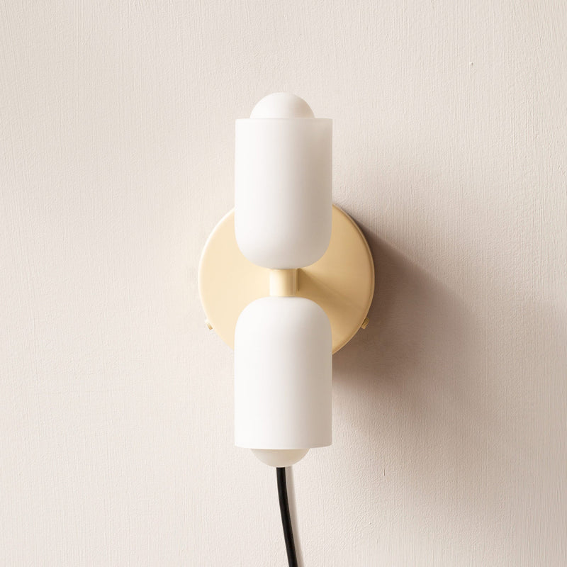 Modern Wall Lamp with Uplight and Downlight – Subtle Ambient Lighting for Interiors