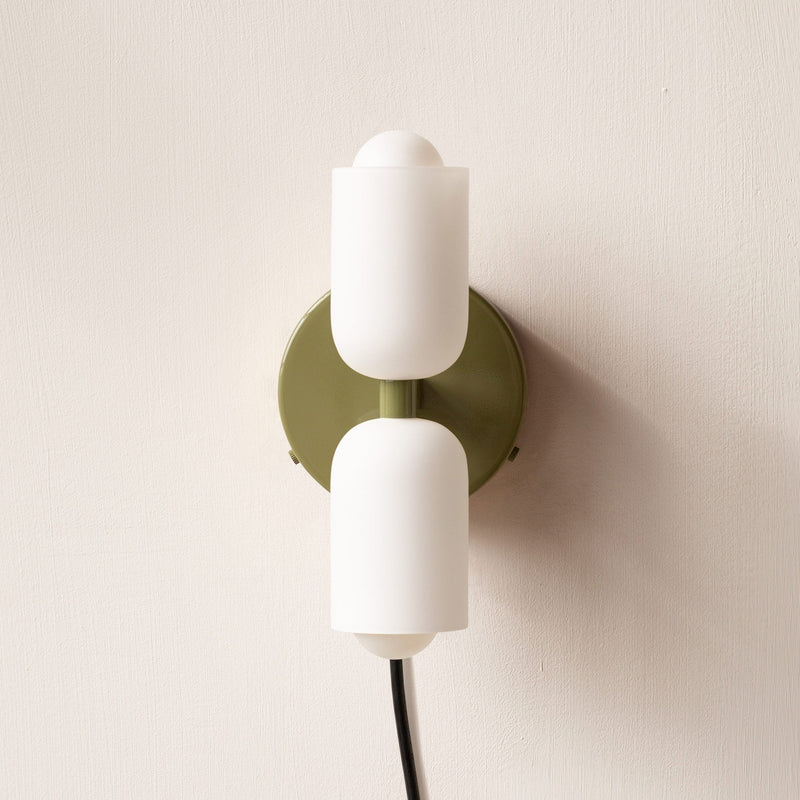 Modern Wall Lamp with Uplight and Downlight – Subtle Ambient Lighting for Interiors
