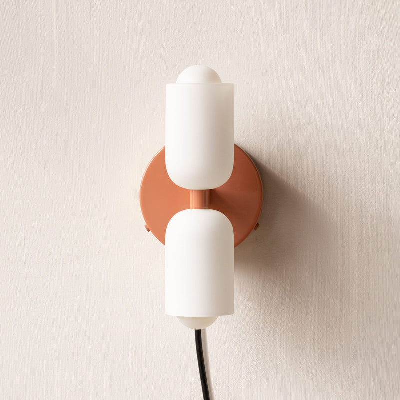 Modern Wall Lamp with Uplight and Downlight – Subtle Ambient Lighting for Interiors