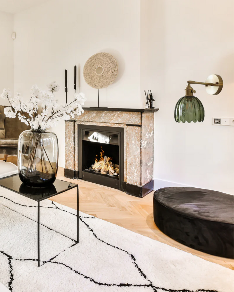 Flower-Inspired Glass Wall Sconce with Brass-Tone Fixture & Scalloped Shade