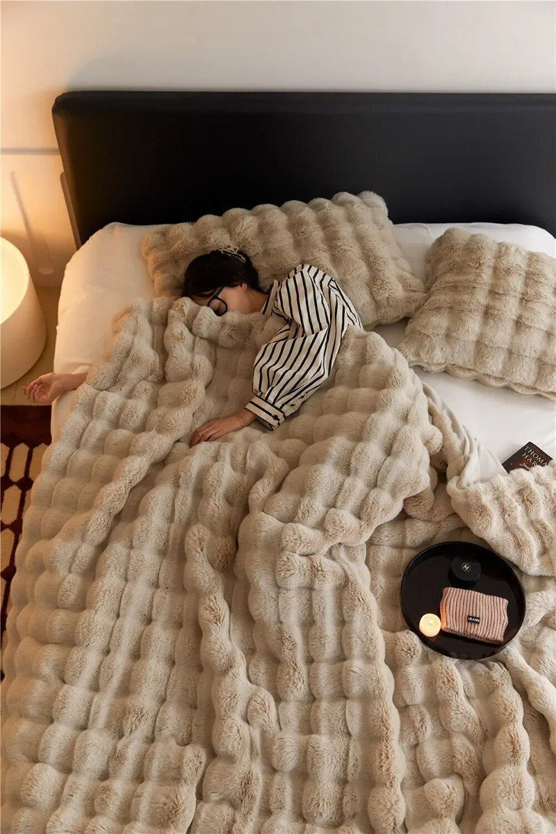 Plush Bubble Blanket with Raised Texture for Sofa and Bedroom Layers