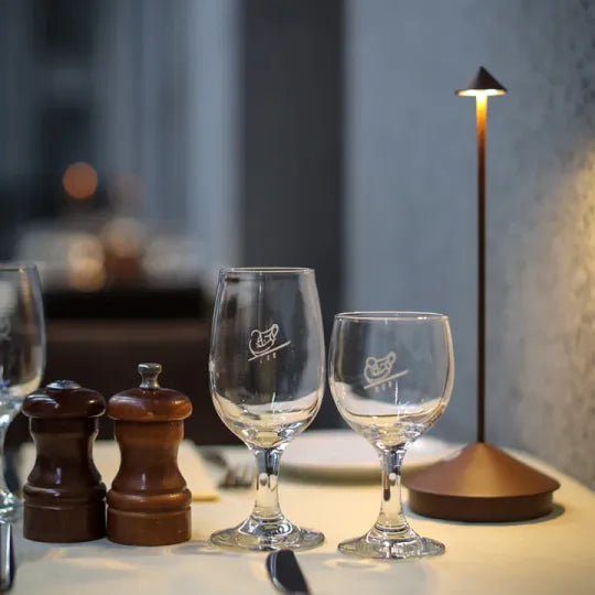 Smart Wireless LED Table Lamp – Flexible and Durable