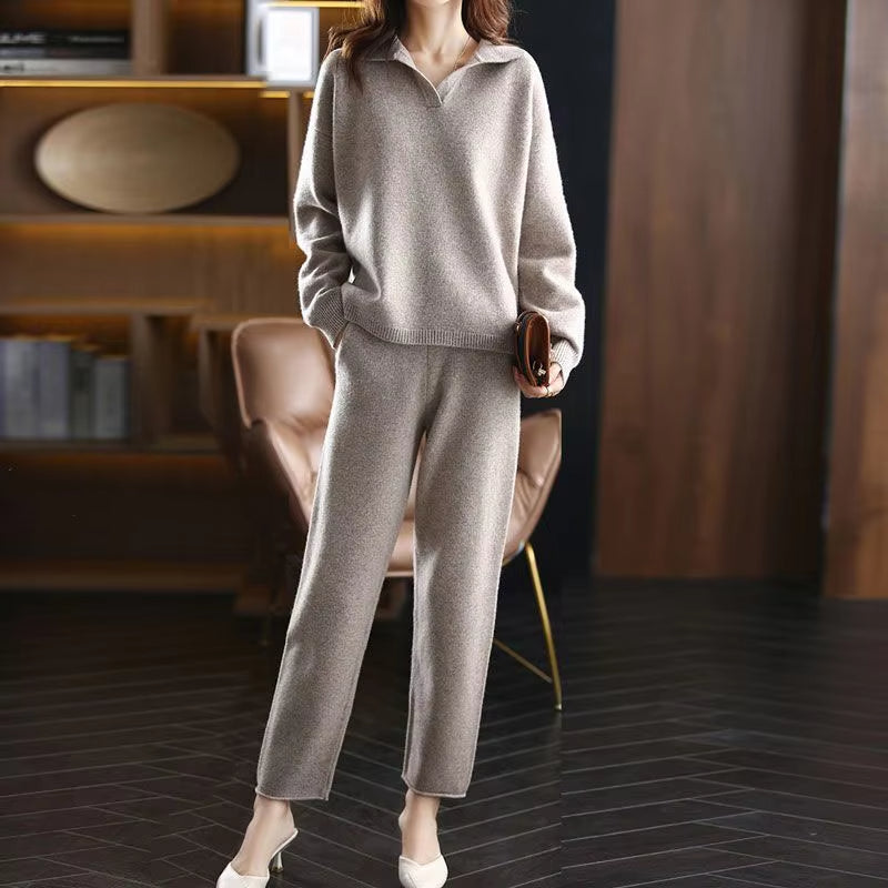 Cashmere Two-Piece Ladies Set – Soft Comfort and Timeless Elegance