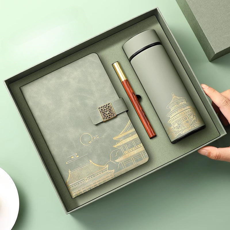Exclusive Gift Set Forbidden City – Notebook, Thermos Bottle, and Pen in Luxury Box