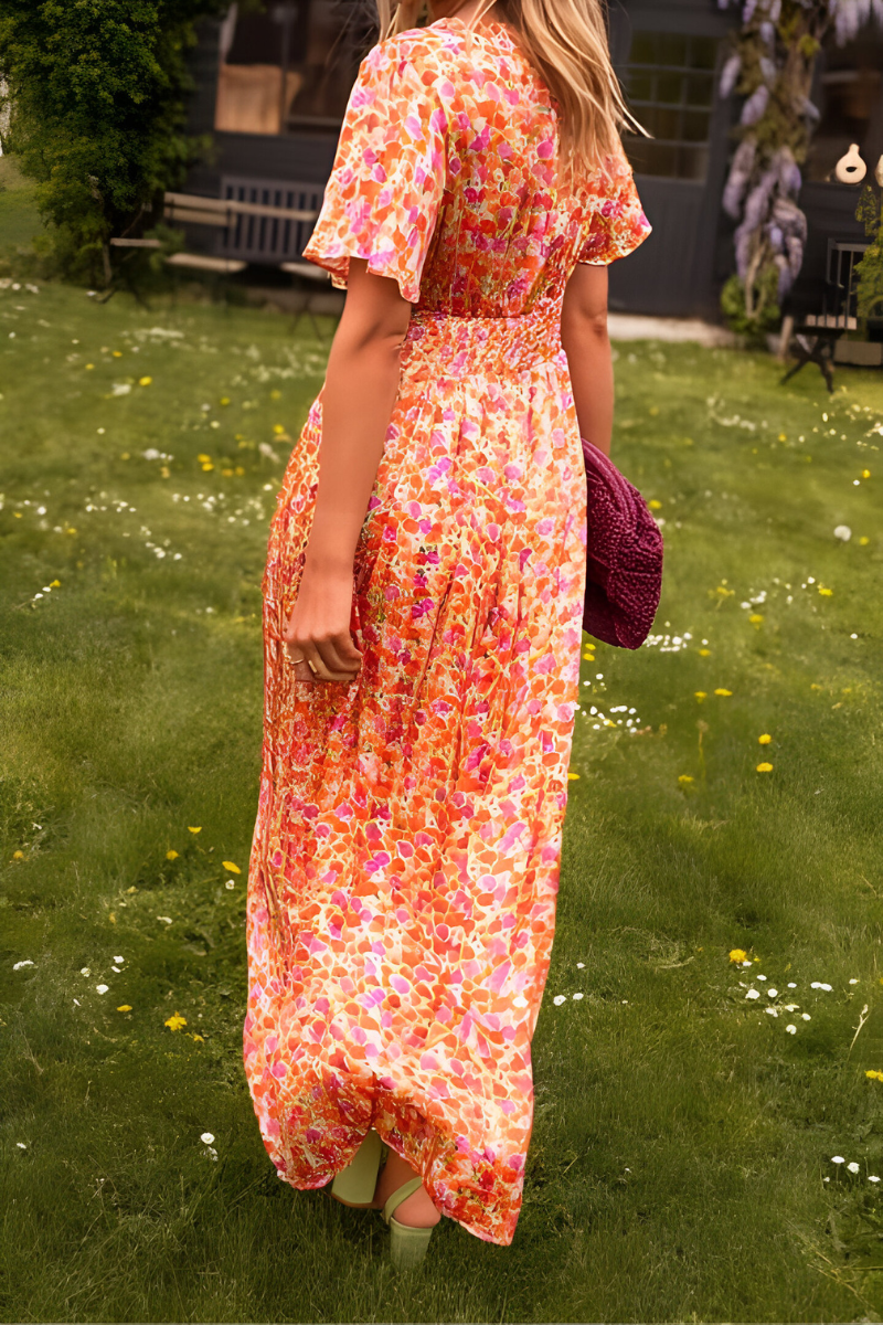 Maxi Dress with V Neck and Floral Print for an Elegant Summer Look