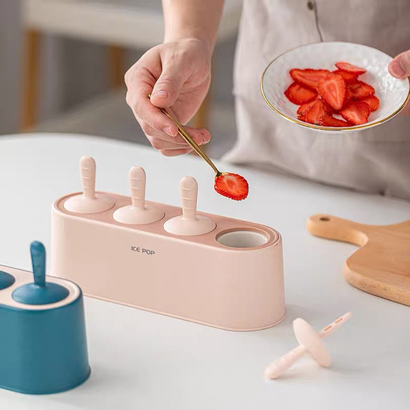 Silicone Ice Pop Mould with Four Reusable Sticks