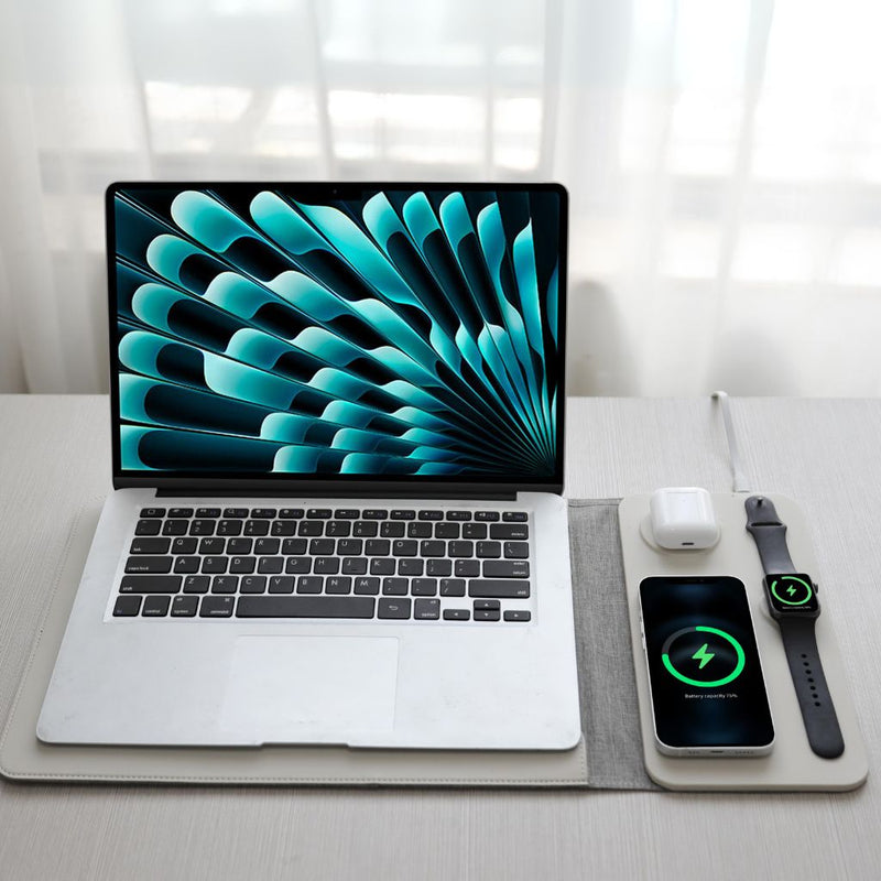 PowerDesk Sleeve – Slim Laptop Case with Wireless Charging Function