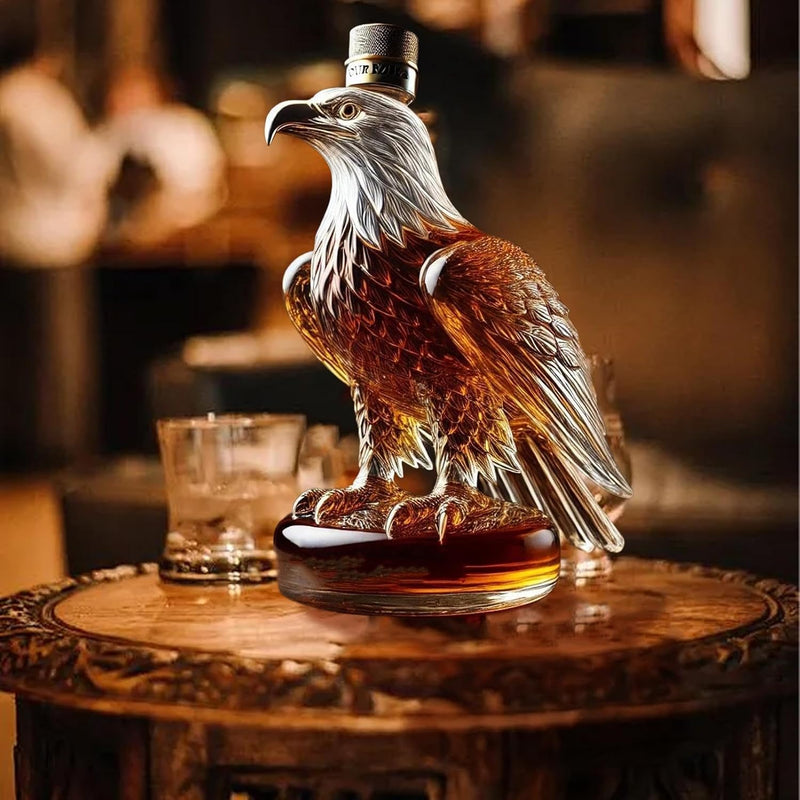 Eagle-Shaped Whisky Decanter – A Stylish and Exclusive Centrepiece
