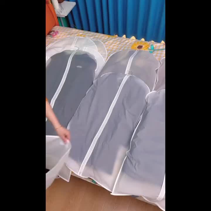 ClearGuard Garment Bags Set – Practical and Protective