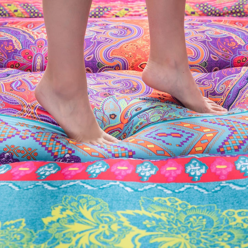 Futon Floor Mattress with Memory Foam Filling and Foldable Design