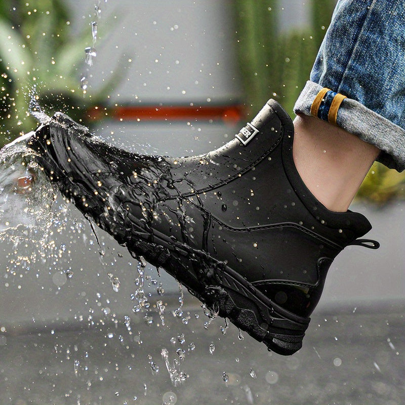 Unisex water-resistant slip-on shoes – Comfortable and slip-resistant