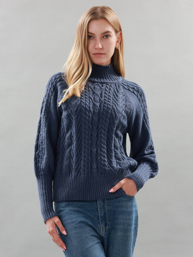Ladies Knitted Pullover with High Neck – Elegant and Comfortable