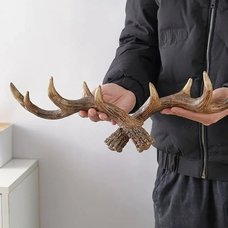 Decorative Wall Hook with Antler Shape and Natural Look for Entrance and Interior