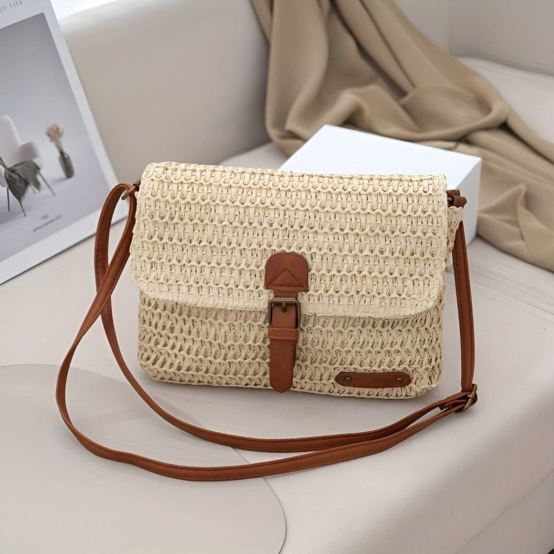 Braided Shoulder Bag for Women in Straw with Adjustable Strap for Summer Looks
