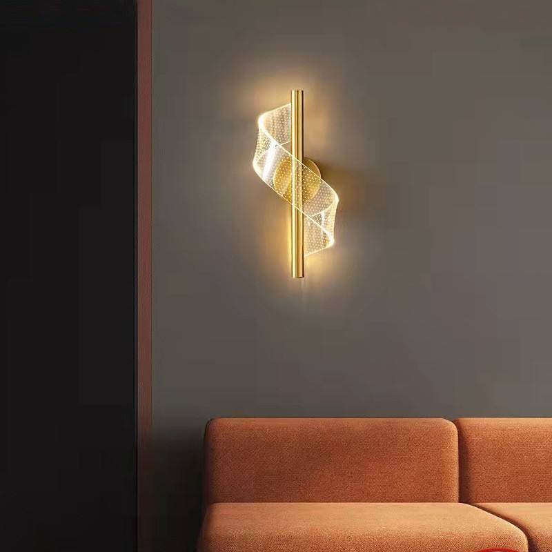Modern LED Wall Lamp with Wavy Design and Adjustable Light Colours