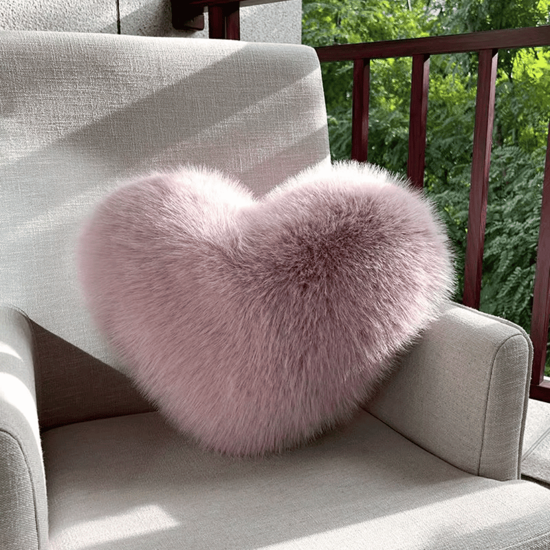 Heart-Shaped Faux Fur Cushion for Cosy Home Comfort and Décor