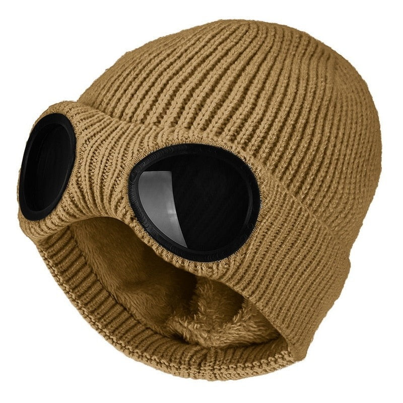 Knitted Winter Beanie with Glasses Lens – Warm Unisex Beanie for Cold and Windy Days