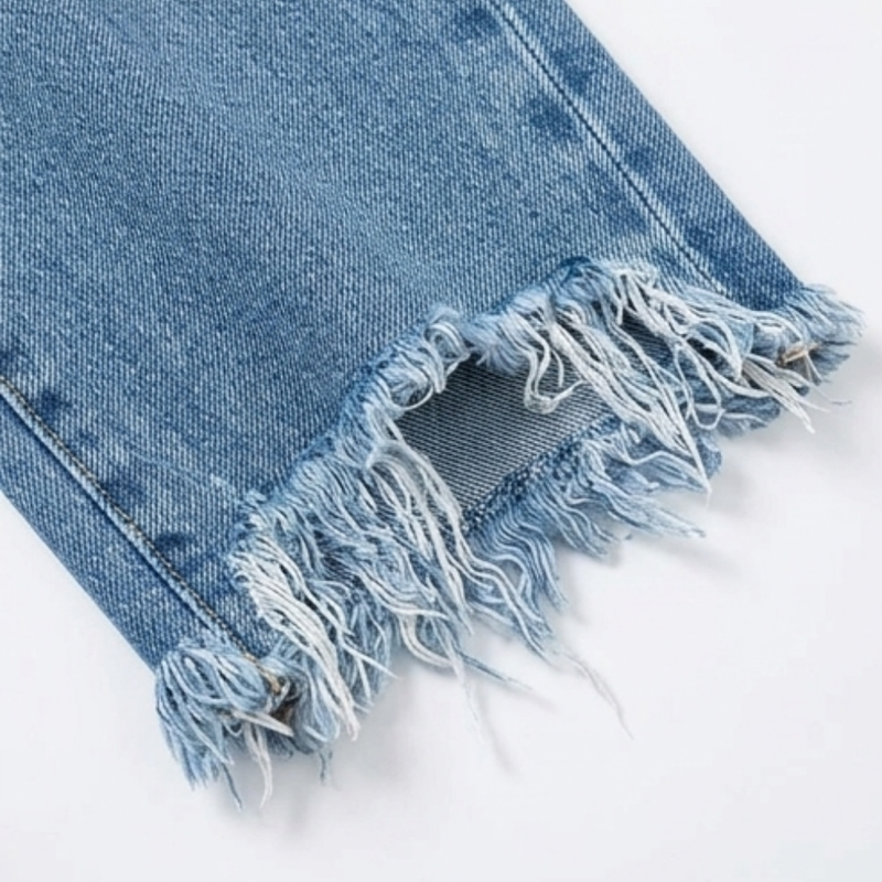 Women’s Cropped Straight-Leg Jeans with Fringed Hem