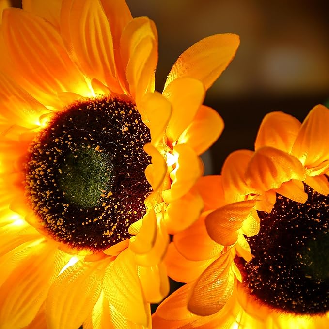 Table Lamp with Sunflower Design and USB Power