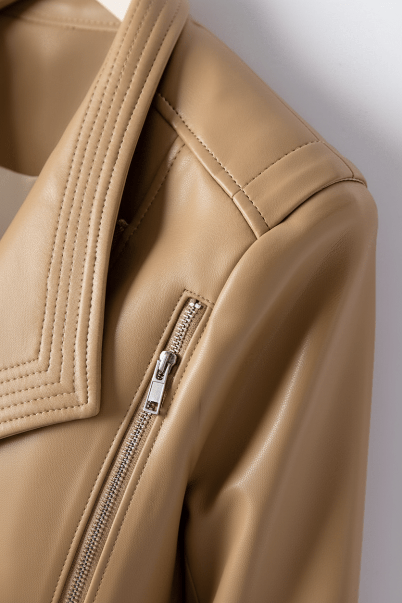 Stylish Ladies' Jacket with Modern Cut for an Elegant and Confident Look