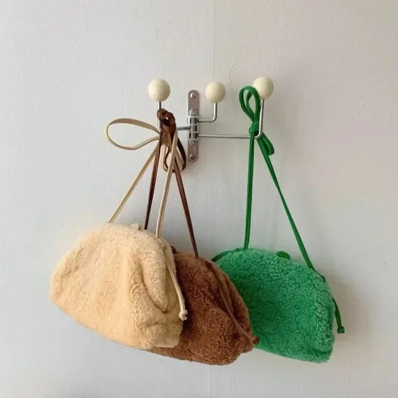 Rotating Wall Hook Rack with Rounded Knobs