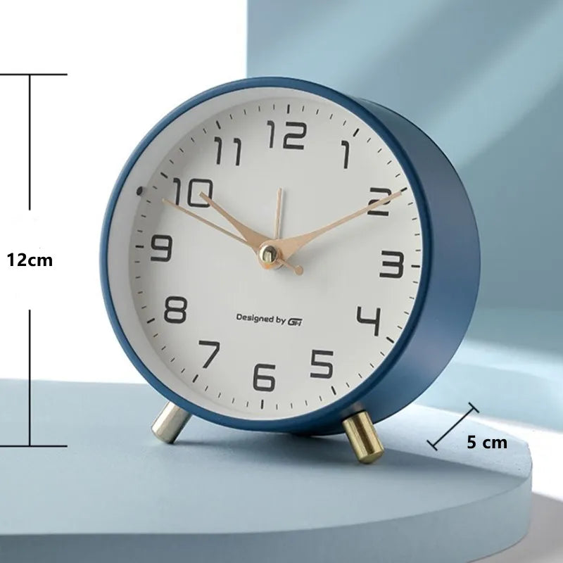 Silent Scandinavian Table Clock with Minimalist Design – Timeless and Elegant