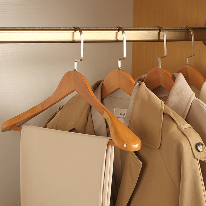 Wooden Hangers for Neatly Hanging and Maintaining the Shape of Clothes