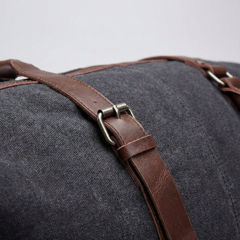 Travel Holdall with Zipped Storage and Adjustable Shoulder Strap