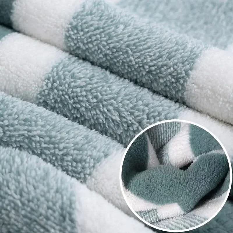 8-Piece Microfibre Towel Set with Quick-Drying and Absorbent Design