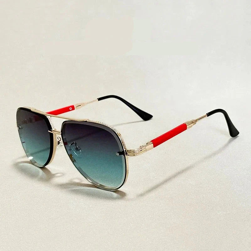 Men's Classic Aviator Sunglasses with Gradient Lenses and UV400 Protection