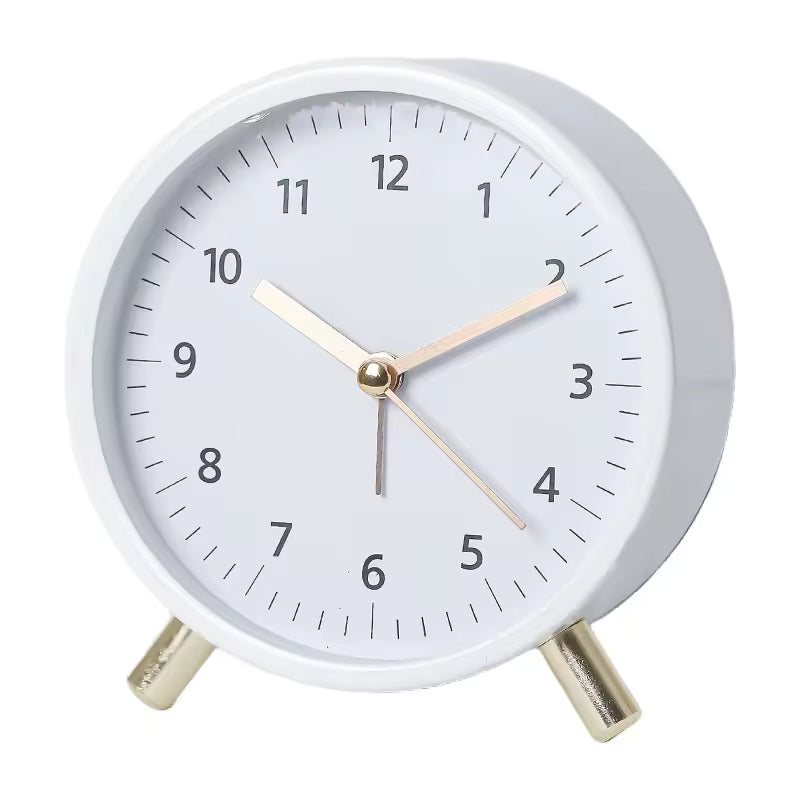 Silent Scandinavian Table Clock with Minimalist Design – Timeless and Elegant
