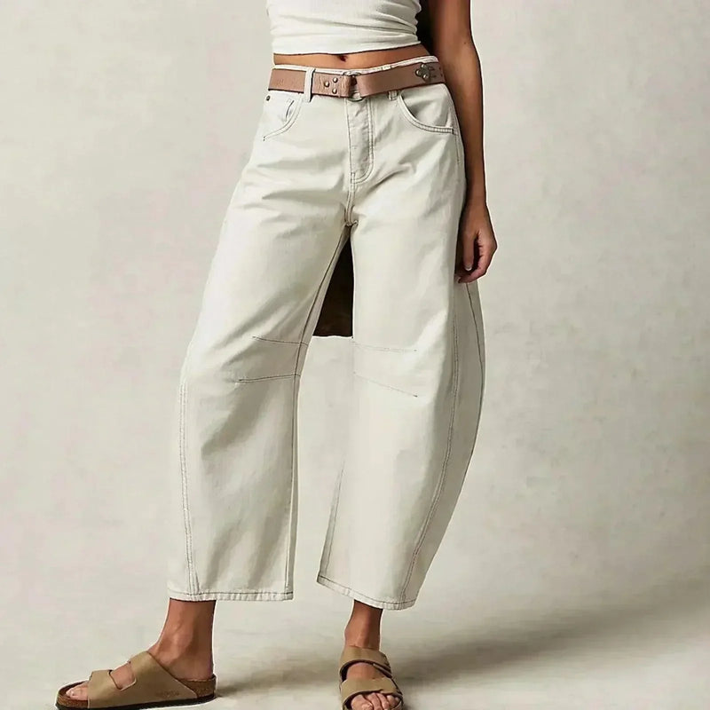 High Waist Women's Jeans with Wide Fit for a Comfortable Modern Look