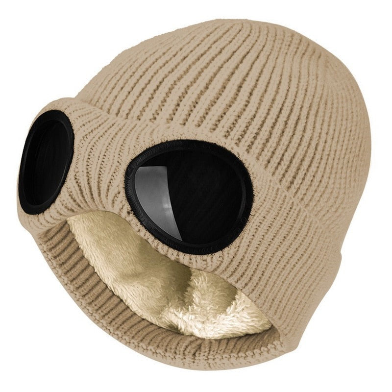 Knitted Winter Beanie with Glasses Lens – Warm Unisex Beanie for Cold and Windy Days