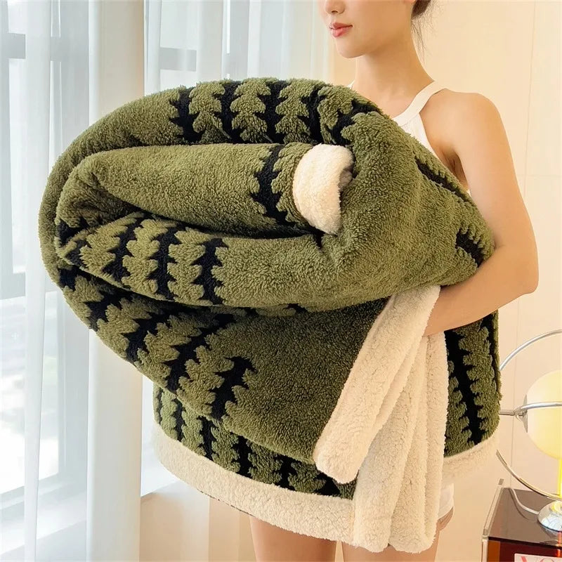 Reversible Throw with Geometric Pattern and Sherpa Fleece – Soft, Warm and Decorative