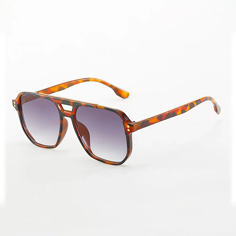 Women's Square Frame Fashion Sunglasses with UV400 Gradient Protection