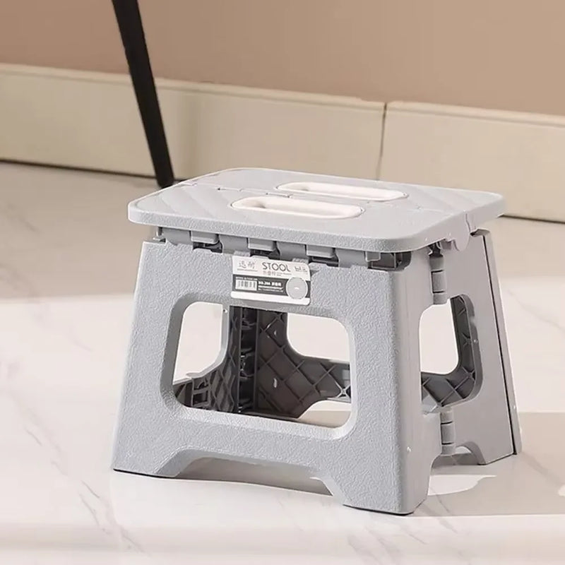Folding Step Stool – Lightweight, Non-Slip, and Versatile for Kitchen and Home Use