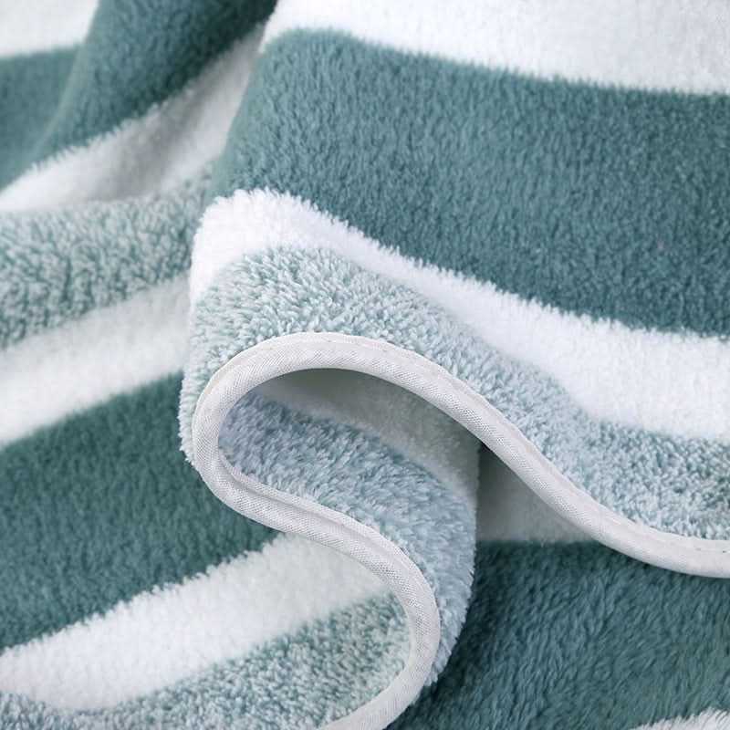 8-Piece Microfibre Towel Set with Quick-Drying and Absorbent Design