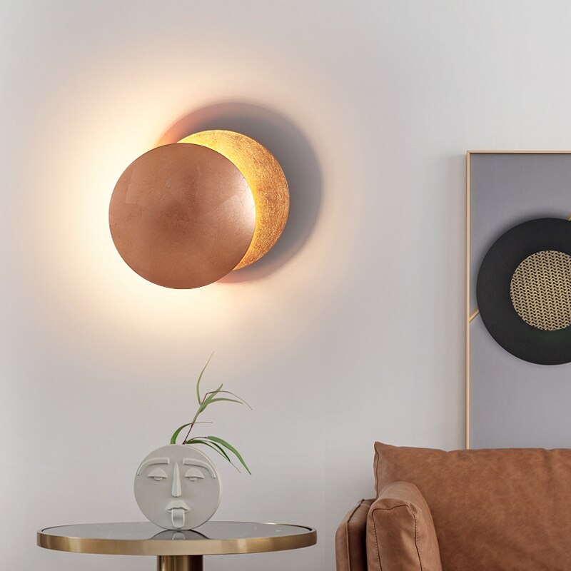 Modern Circular LED-Effect Wall Light for Ambient Interiors