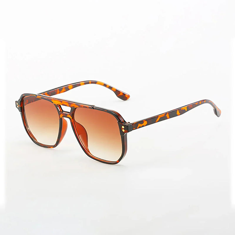 Women's Square Frame Fashion Sunglasses with UV400 Gradient Protection