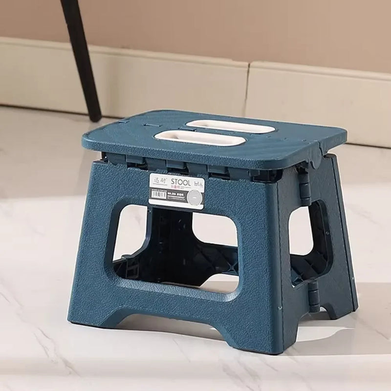 Folding Step Stool – Lightweight, Non-Slip, and Versatile for Kitchen and Home Use