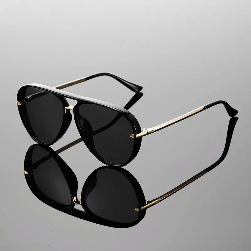 Women's Classic Aviator Sunglasses with Lightweight Frame and UV400 Lenses