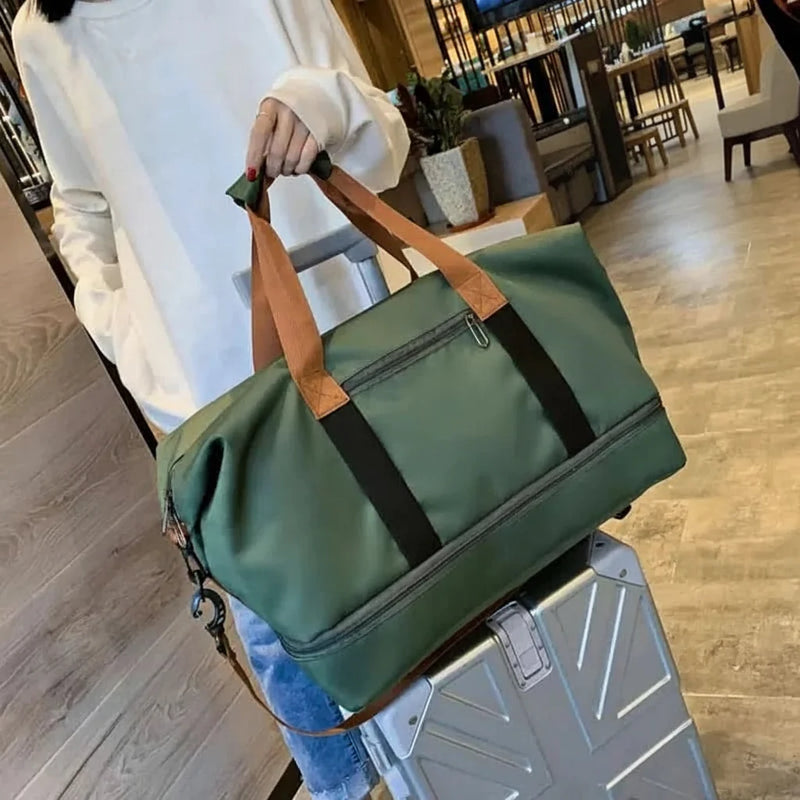 Travel and Gym Duffel Bag with Shoe Compartment and Wet-Dry Pocket