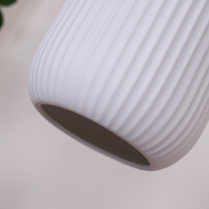 Ceramic Pendant Light with Ribbed Design and Wooden Details for Atmospheric Lighting